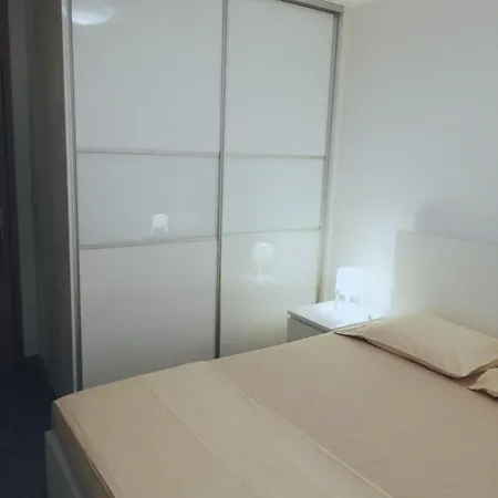 Fregata St * سبليت